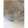 Image 1 : 7 embossed glass teacups