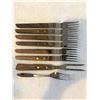 Image 1 : 8 wooden handle forks