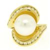 Image 1 : Large 18k Yellow Gold 10.6mm Round White Pearl Solitaire & Diamond Cocktail Ring
