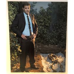 DAVID BOREANAZ SIGNED 8X10 'BONES'  PHOTO