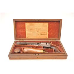 Colt 1851 London Navy .36 caliber percussion revolver, factory engraved in the original case, Seri