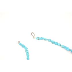Beautiful old pawn Turquoise necklace measuring 29” in length with outstanding polished stones mar