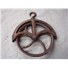 Image 2 : Vintage Well Pulley