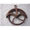 Image 3 : Vintage Well Pulley