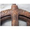 Image 4 : Vintage Well Pulley