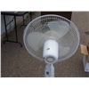 Image 5 : Air Works 3 Speed Fan (Working) 45" T