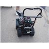 Image 7 : Briggs and Stratton 900 Snow Series Snow Blower 205 CC (Used Very Little)