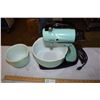 Image 1 : 1950s Mix Master GE (Working) Mixer with 2 Bowls (Glass Bake) Rare Color, Missing Blender Tools