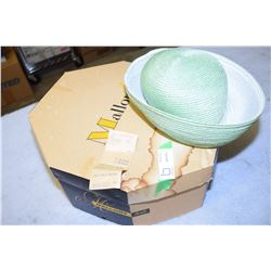 1940s Green Hat C/W Hat Box