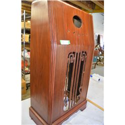 Wooden Console Radio Cabinet