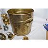Image 2 : Large Brass Lot