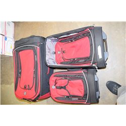 3 Red Luggage Set