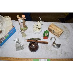 Figurine Lot (Bird is Working Music Box)