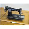 Image 3 : Compal Vintage Sewing Machine
