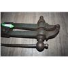 Image 2 : Large Black Smith Leg Vice