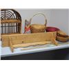 Image 4 : Willow Shelf, Baskets, Brackets and Misc