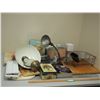 Image 1 : Kitchenware and 2 Lights