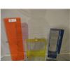 Image 2 : 3 Assorted Plastic Showcases