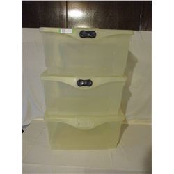 3 50Liter Rubber Maid Storage Bins with Lids