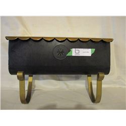 Metal House Mailbox with Lid