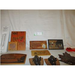 18 Assortment of Decorative Wall Plaques and Ornaments