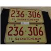 Image 3 : 3 Pairs of 1975 Saskatchewan License Plates