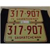 Image 1 : 2 Pairs of 1975 Saskatchewan License Plates