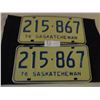 Image 1 : 2 Pairs of 1976 Saskatchewan License Plates