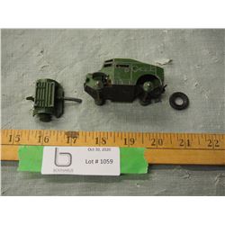 Dinky Toy Field Artillery Tractor (Missing Tires)