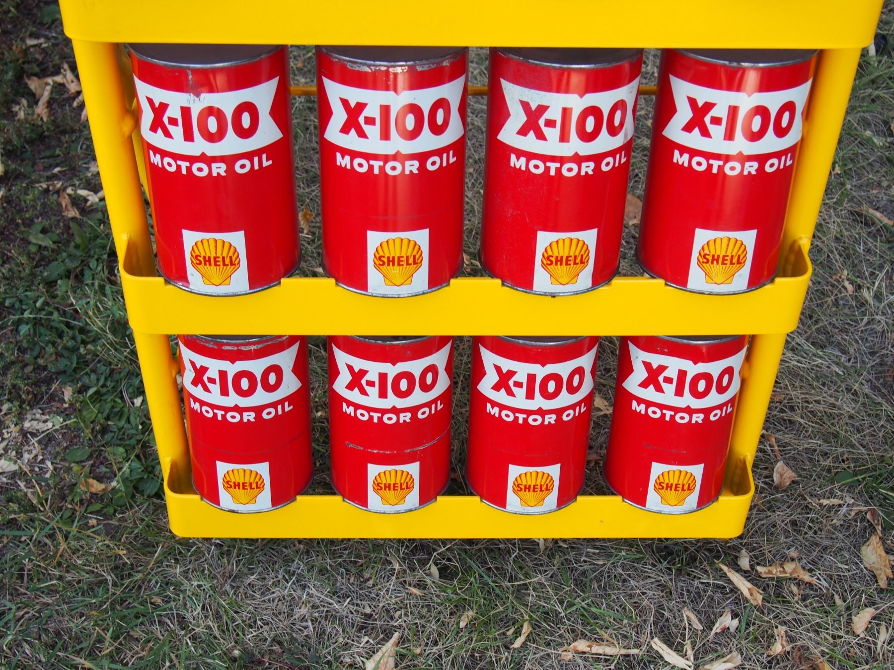 Shell Motor Oil Display Rack with 12 Full Shell Oil Cans 47
