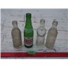 Image 1 : Vintage Pop Bottles 3 Crush, 1 Old Colony (Small Chip)