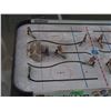 Image 2 : NHL Stanley Cup Hockey Game (Plastic Player) Coleco