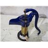 Image 2 : 1925 Blue Bird Water Pump