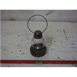 Supreme Lantern 8.5" T