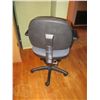 Image 2 : Office Chair on Casters