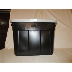 Rubbermaid Storage Container with Lid