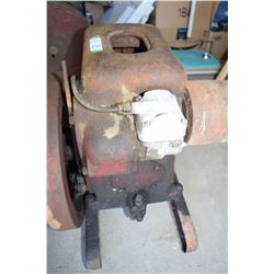 Stationary Engine IHC LBA 1.5-2.5 HP 1946 Running Brass Hand Crank