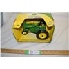 Image 1 : John Deere 1:16 Tractor