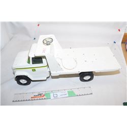 ERTL John Deere Winch Truck