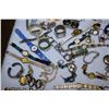 Image 3 : Lot of Costume Jewelry 2