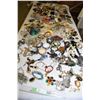 Image 1 : Lot of Costume Jewelry 3