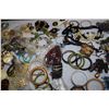 Image 4 : Lot of Costume Jewelry 3