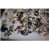 Image 8 : Lot of Costume Jewelry 3