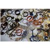 Image 9 : Lot of Costume Jewelry 3
