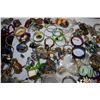 Image 7 : Lot of Costume Jewelry 4