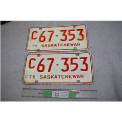 1975 SK Set of License Plates
