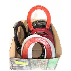 10 AUTHENTIC PITCHING HORSESHOES.