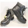Image 1 : WOMENS BLACK WORK BOOTS; SIZE 6W