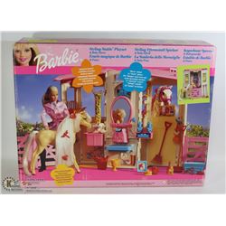 VINTAGE MATTEL BARBIE STYLING STABLE PLAY SET AND