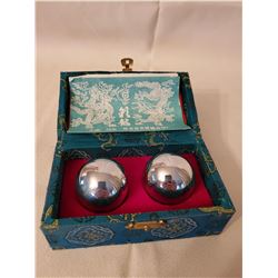 PAIR OF HARMONY BALLS IN CASE